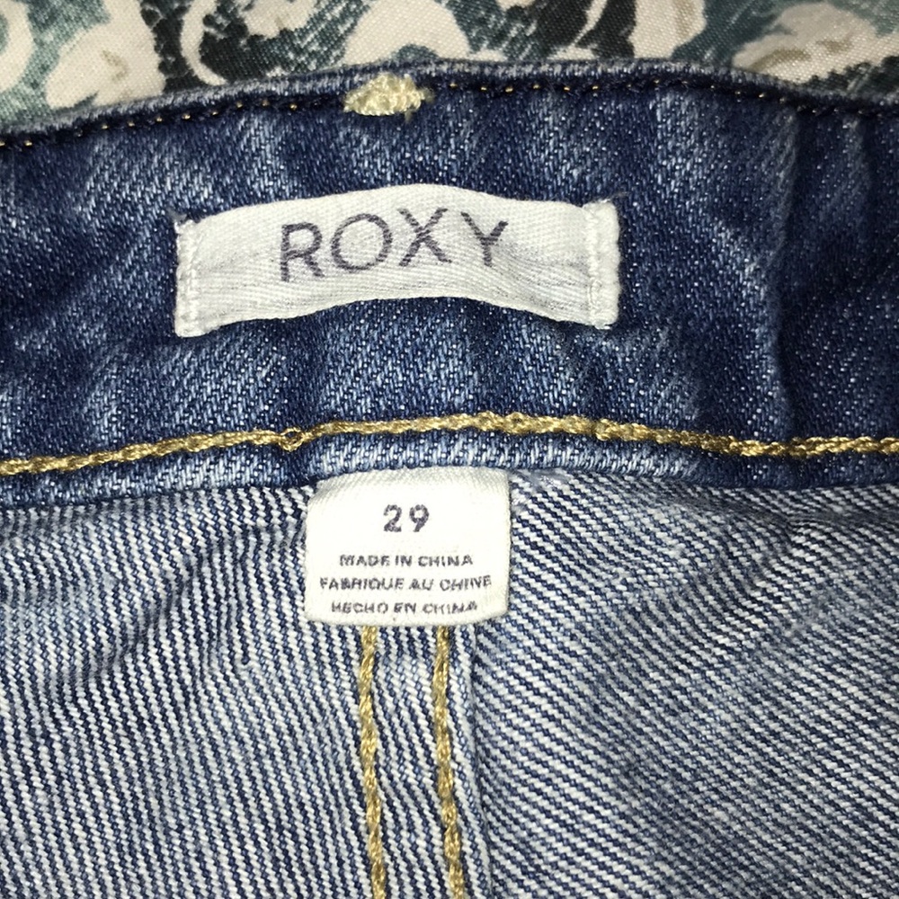 Shorts - Picture 5 of 6